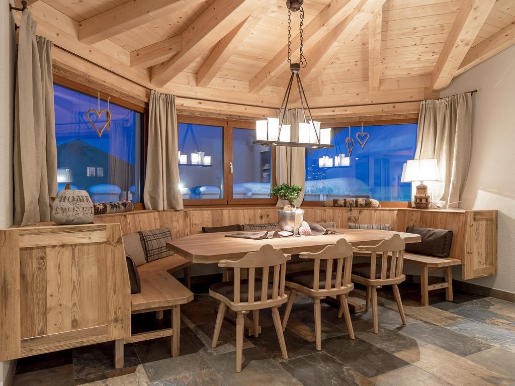 Burghotel Alpengluehn Обергургл Екстериор снимка