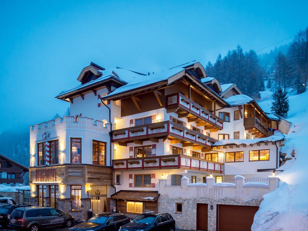 Burghotel Alpengluehn Обергургл Екстериор снимка