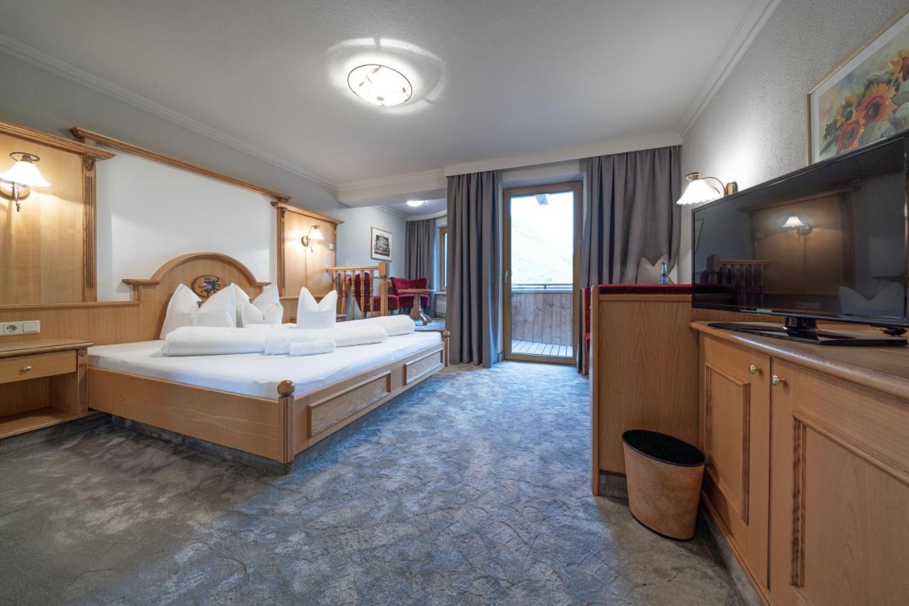 Burghotel Alpengluehn Обергургл Екстериор снимка