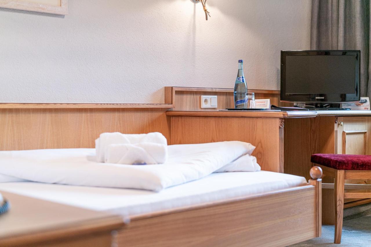 Burghotel Alpengluehn Обергургл Екстериор снимка