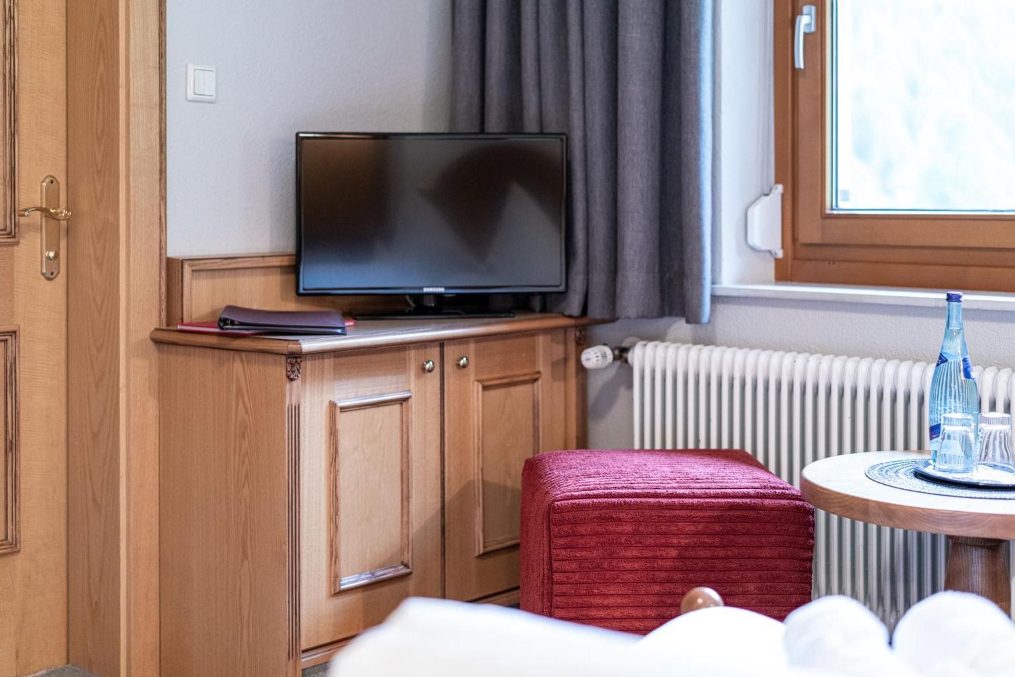 Burghotel Alpengluehn Обергургл Стая снимка