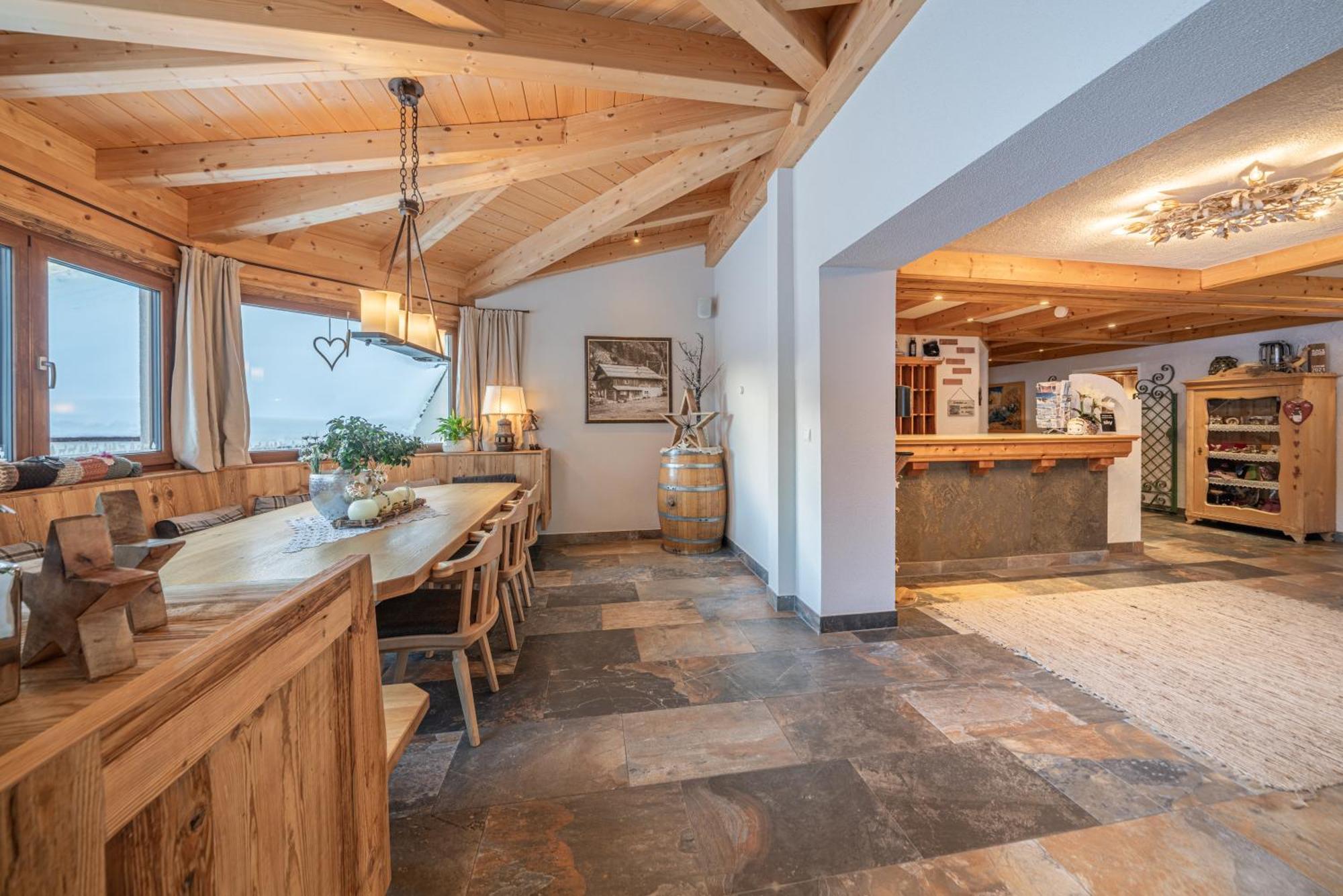 Burghotel Alpengluehn Обергургл Екстериор снимка