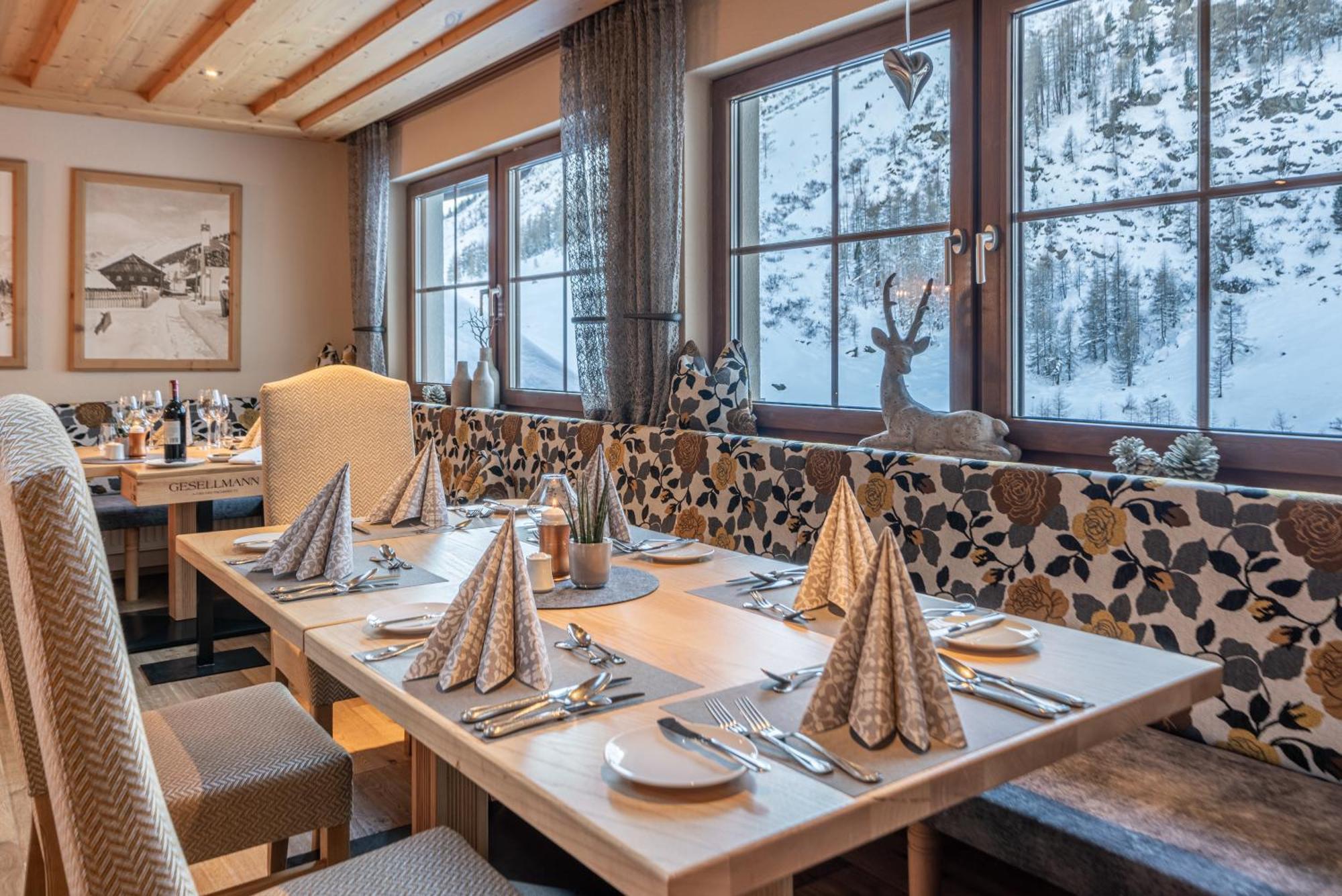 Burghotel Alpengluehn Обергургл Екстериор снимка